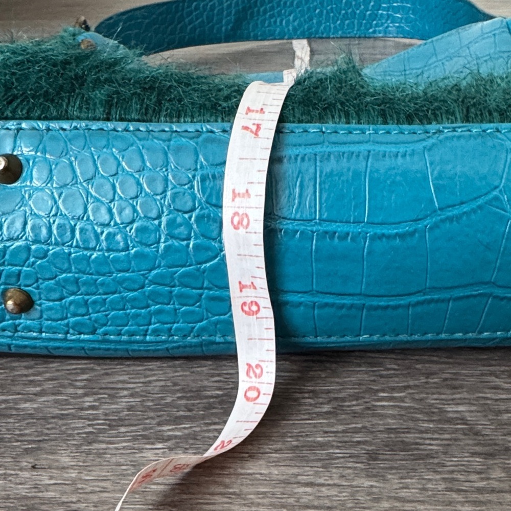 Teal Faux-Fur Shoulder Bag with Croc Texture - Picture 12 of 13